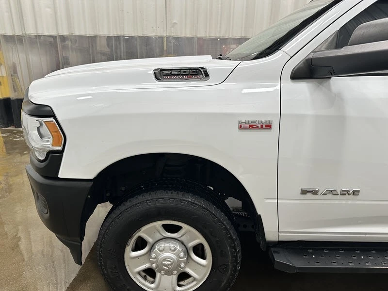2022 Ram 2500 - Image 7 of 27