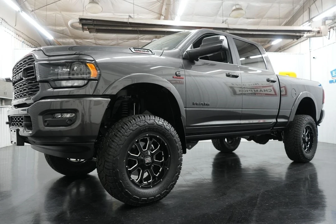 2022 Ram 2500 - Image 4 of 21