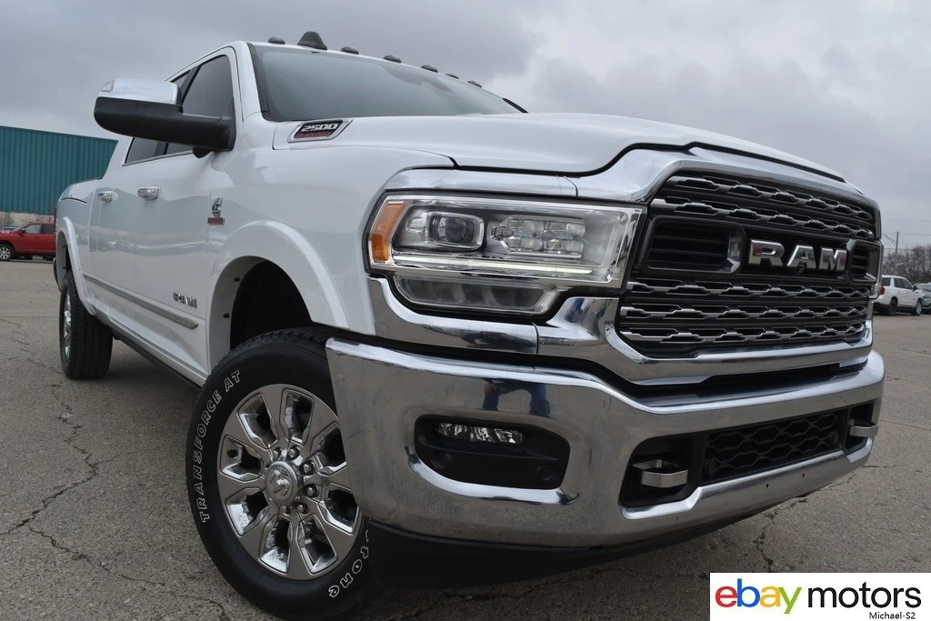 2022 Ram 2500 - Image 2 of 21