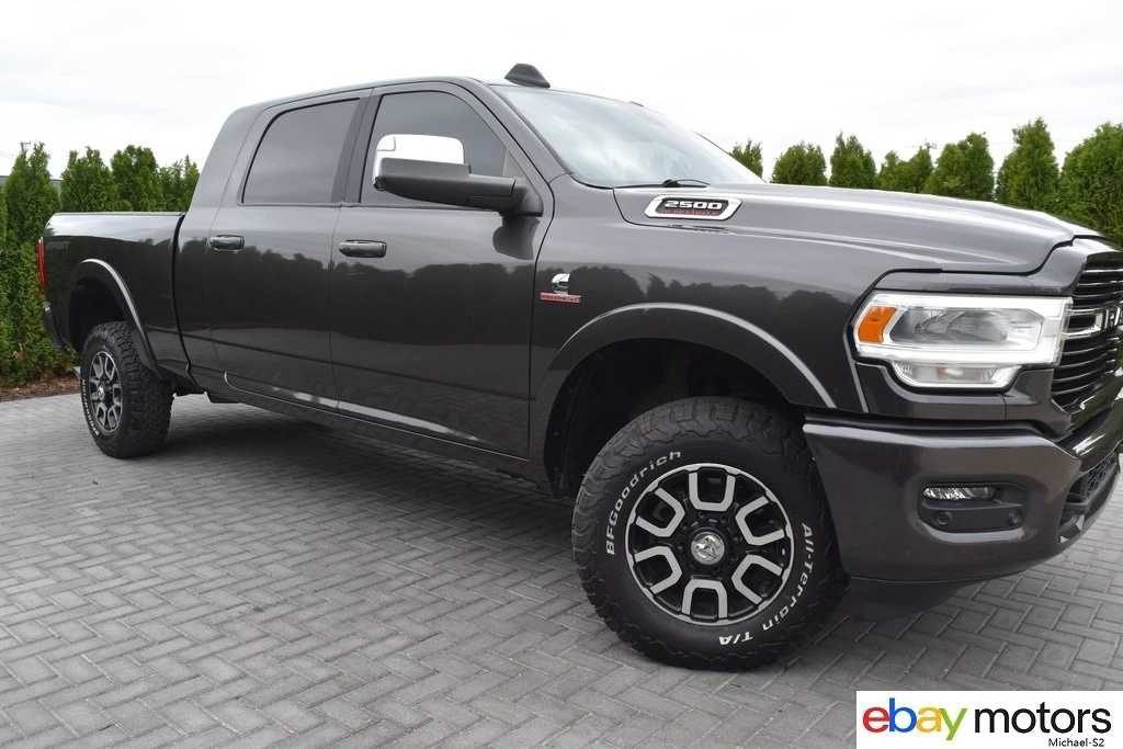 2022 Ram 2500 - Image 3 of 24