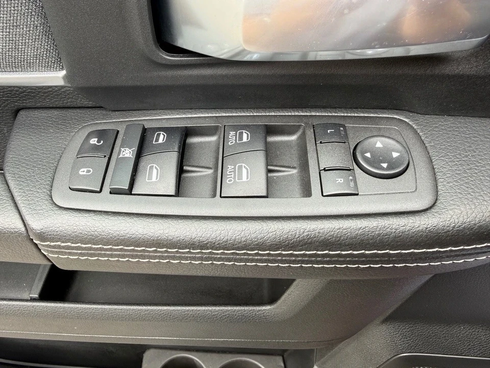 2022 Ram 2500 - Image 14 of 21