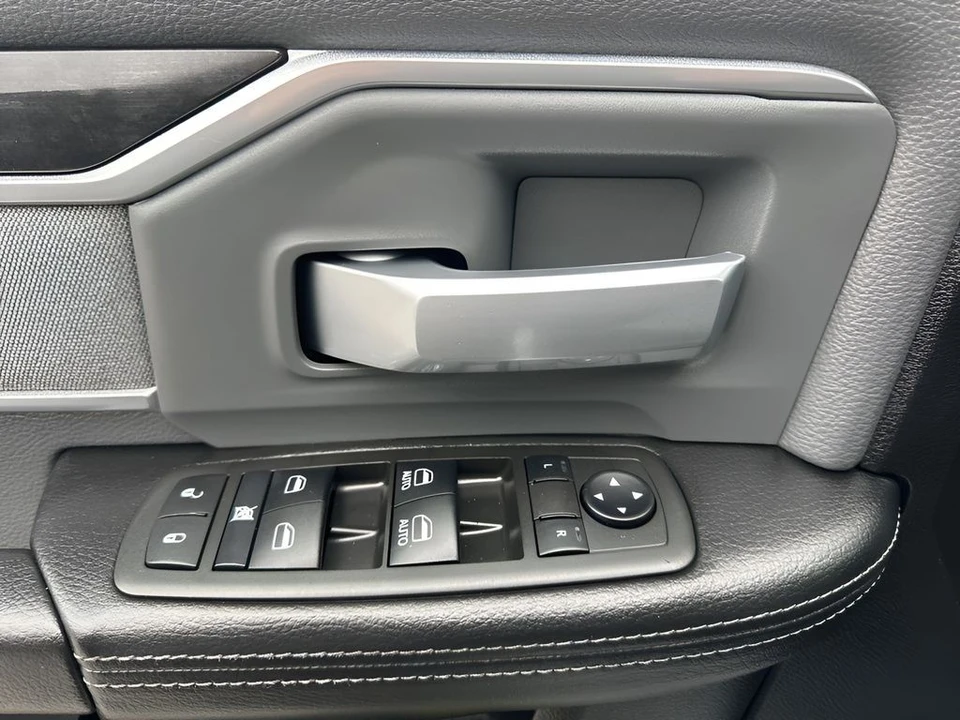 2022 Ram 2500 - Image 11 of 12