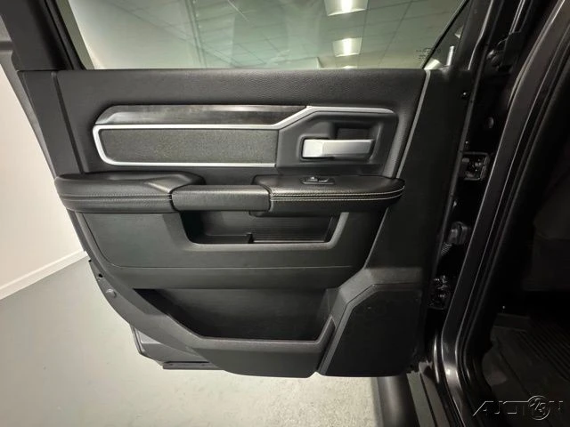 2022 Ram 2500 - Image 9 of 17