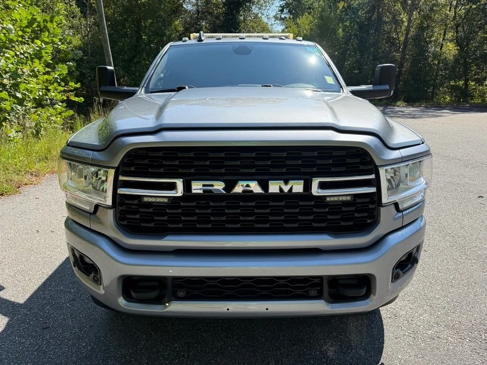 2022 Ram 2500 - Image 3 of 12