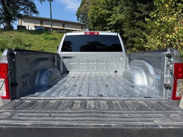 2022 Ram 2500 - Image 8 of 12