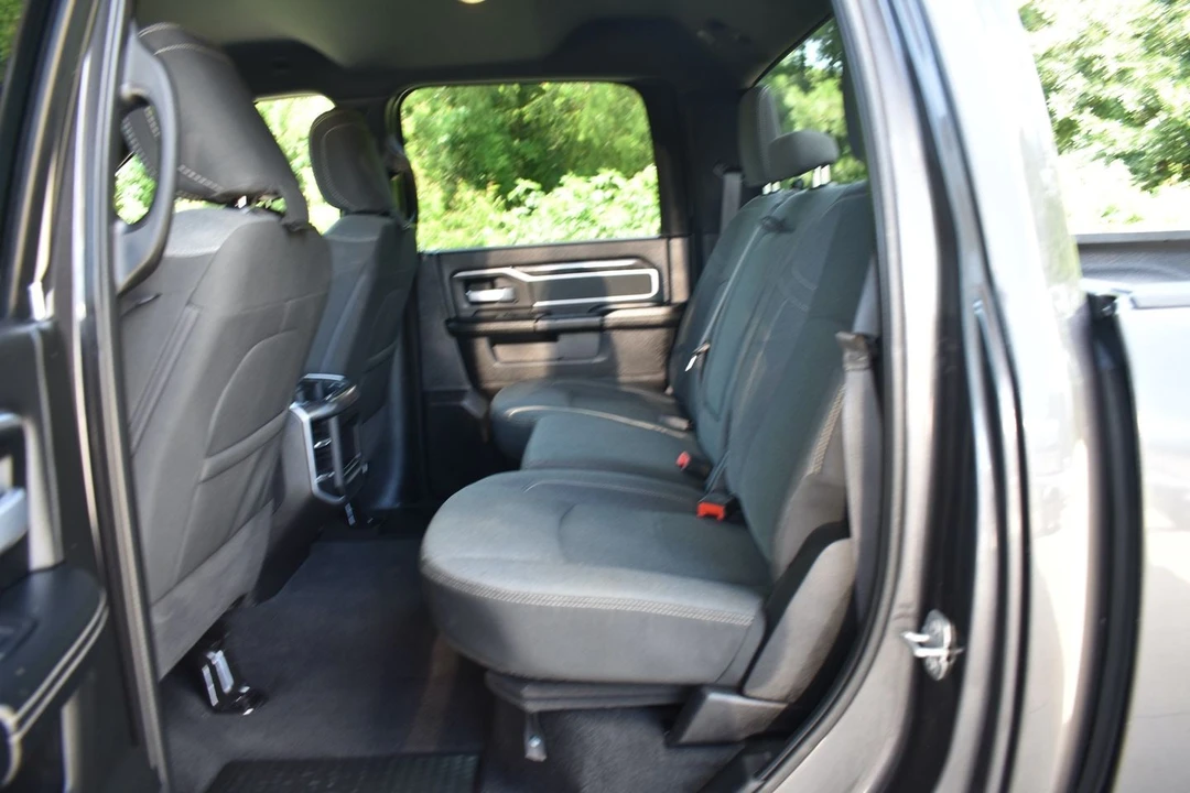2022 Ram 2500 - Image 9 of 18