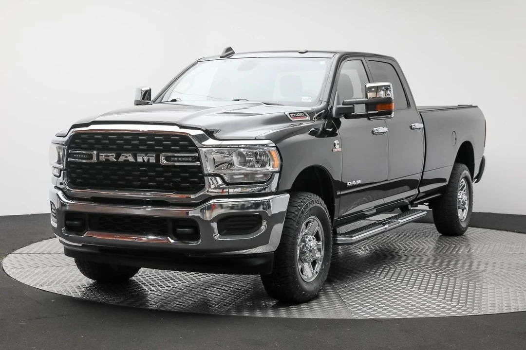 2022 Ram 2500 - Image 2 of 12