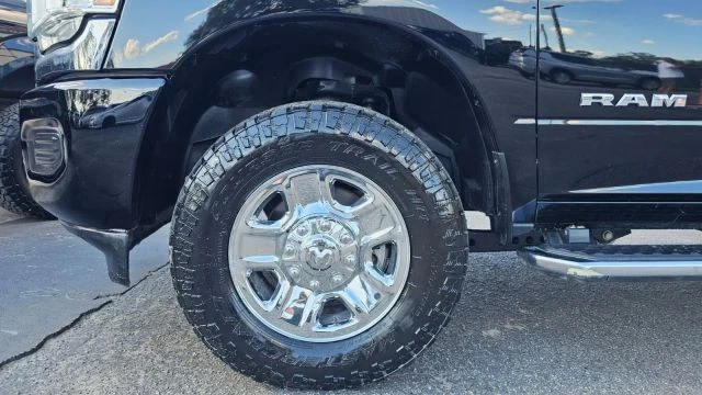 2022 Ram 2500 - Image 9 of 26