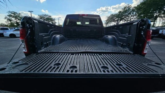 2022 Ram 2500 - Image 7 of 26
