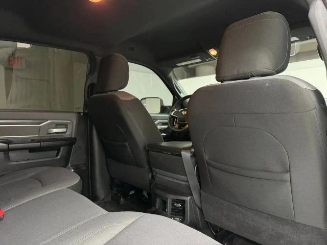 2022 Ram 2500 - Image 15 of 31