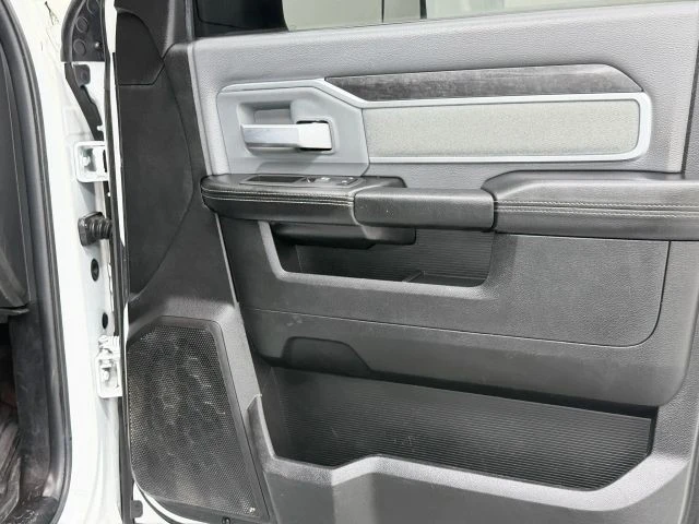 2022 Ram 2500 - Image 19 of 31