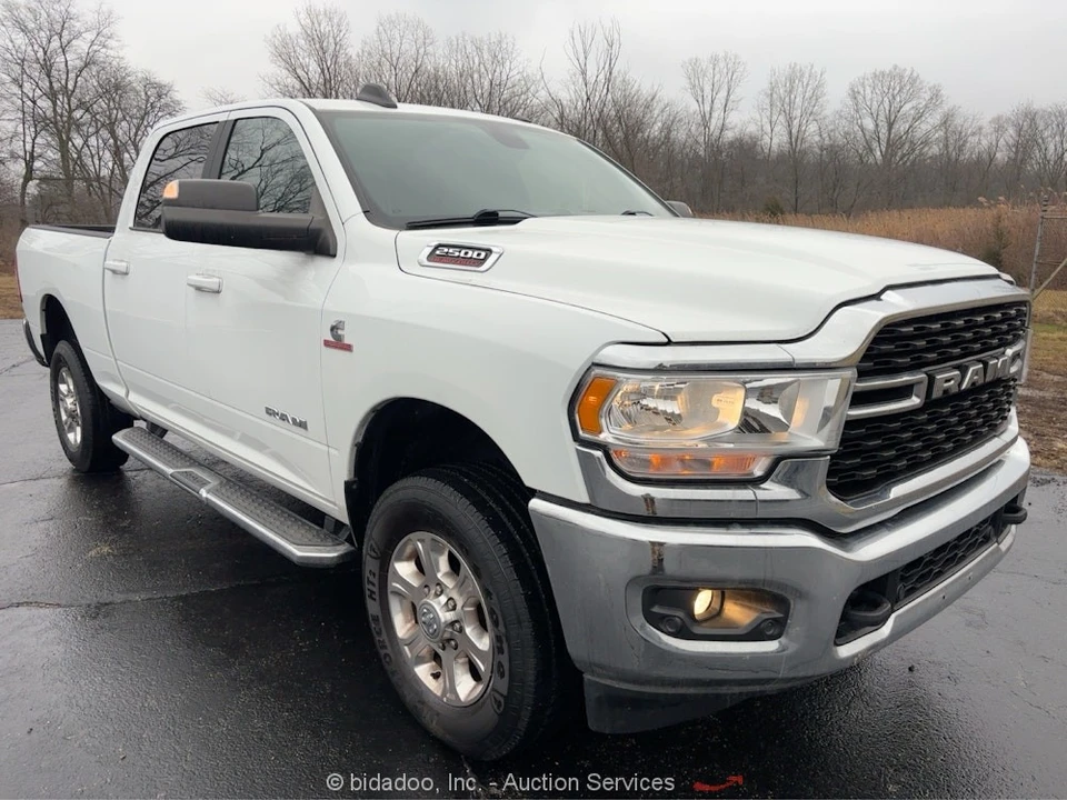 2022 Ram 2500 - Image 2 of 12