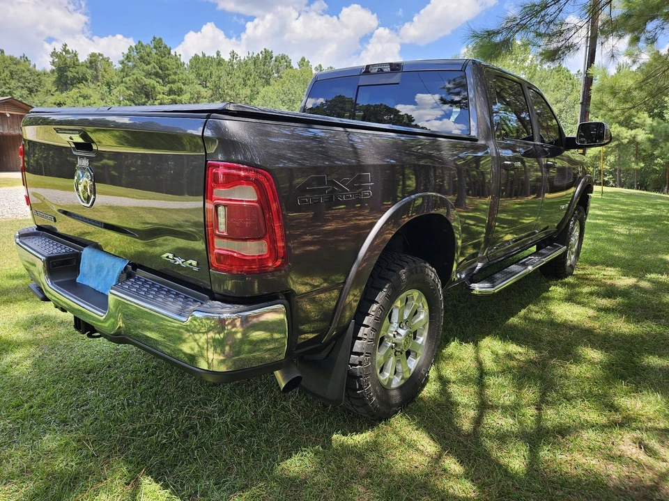 2022 Ram 2500 - Image 3 of 29