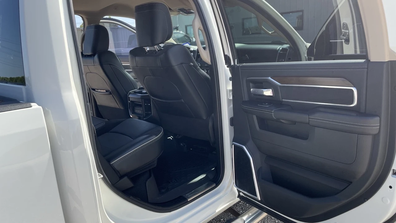 2022 Ram 2500 - Image 28 of 31