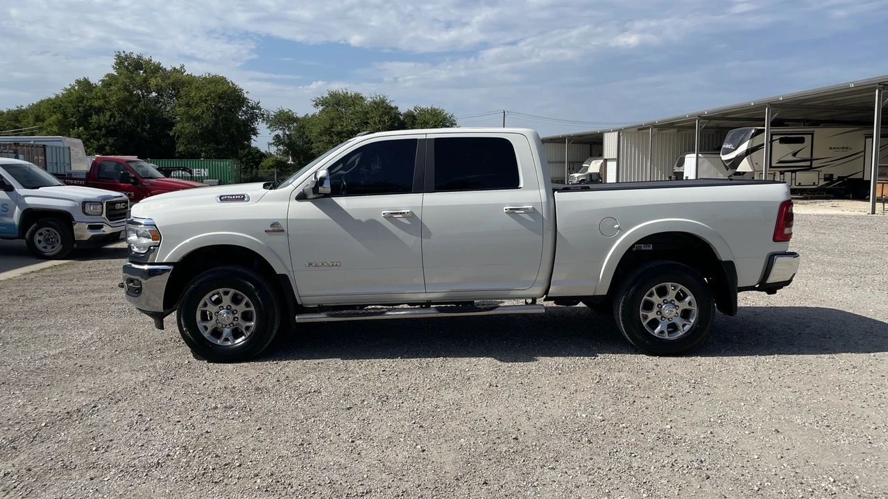 2022 Ram 2500 - Image 2 of 31