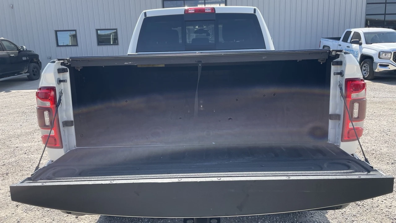 2022 Ram 2500 - Image 13 of 31
