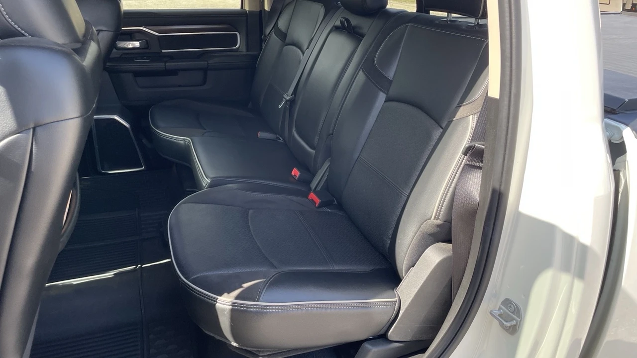 2022 Ram 2500 - Image 25 of 31