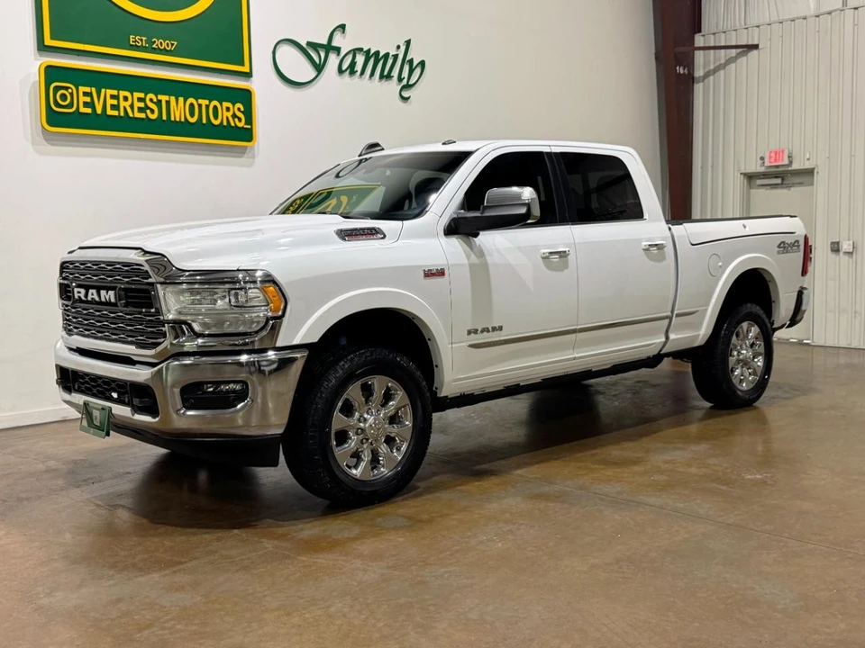 2022 Ram 2500 - Image 3 of 31