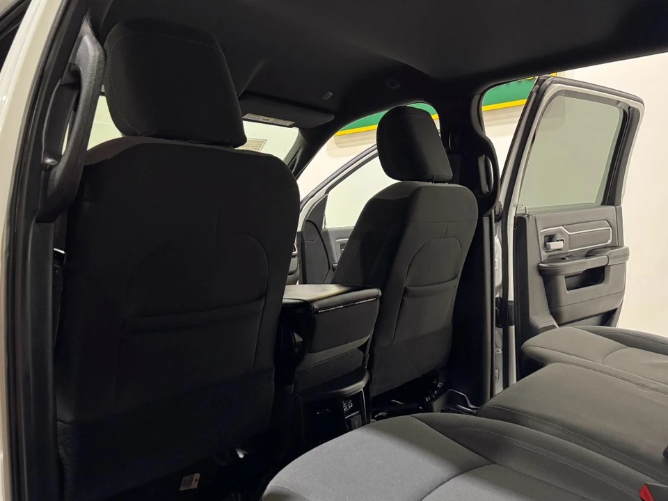 2022 Ram 2500 - Image 18 of 31