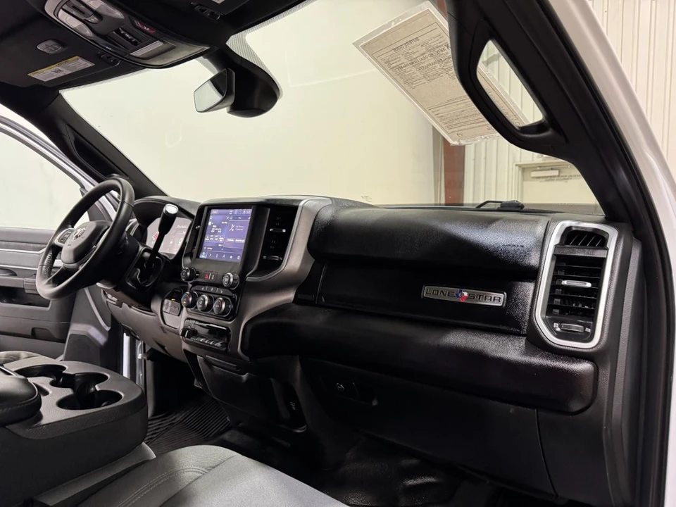 2022 Ram 2500 - Image 12 of 31