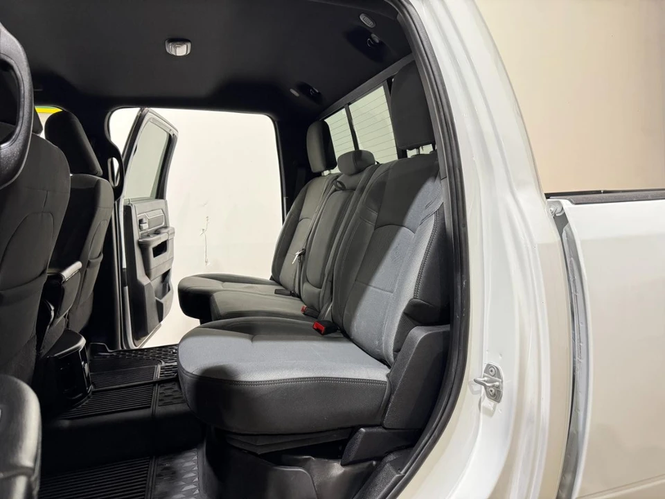 2022 Ram 2500 - Image 16 of 31