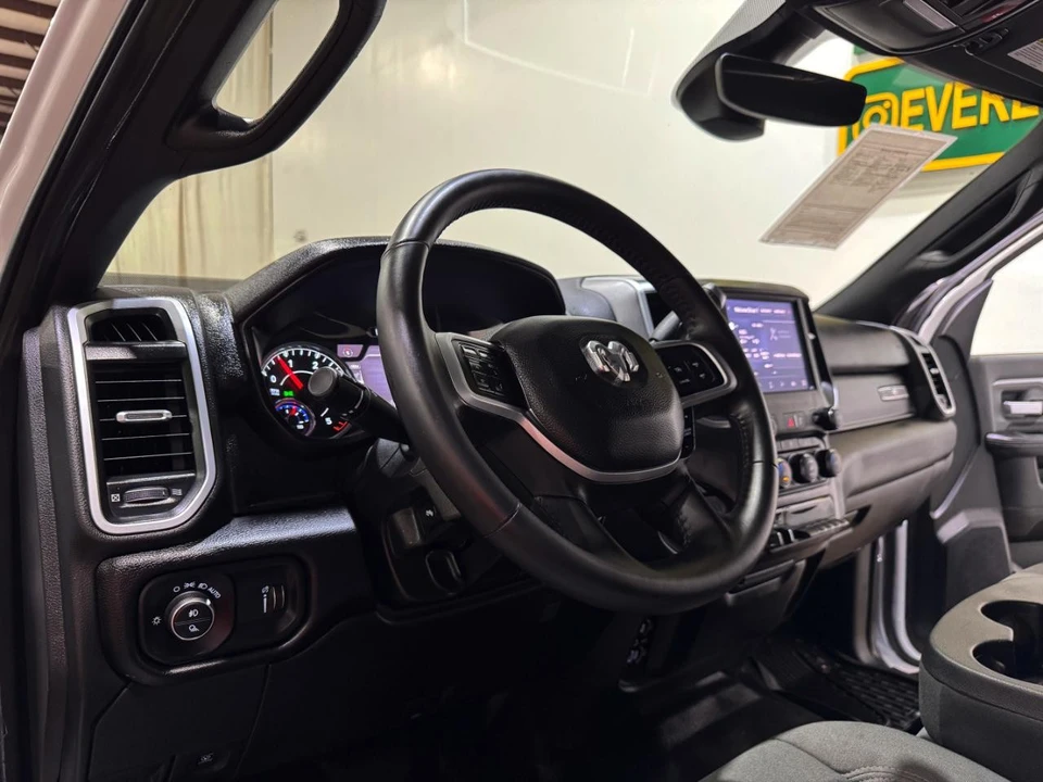 2022 Ram 2500 - Image 10 of 31