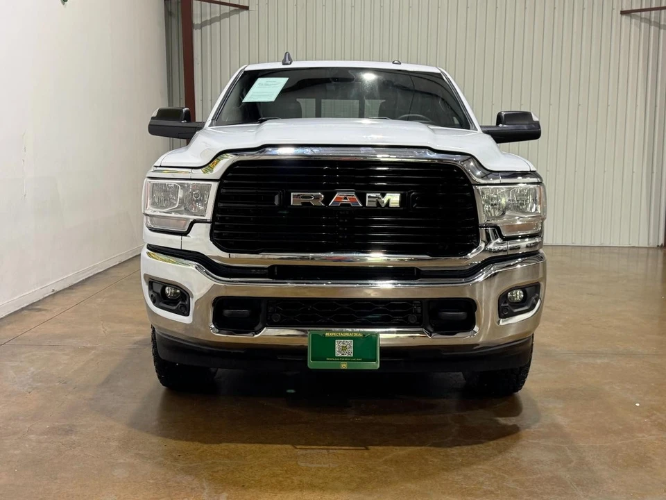 2022 Ram 2500 - Image 2 of 31