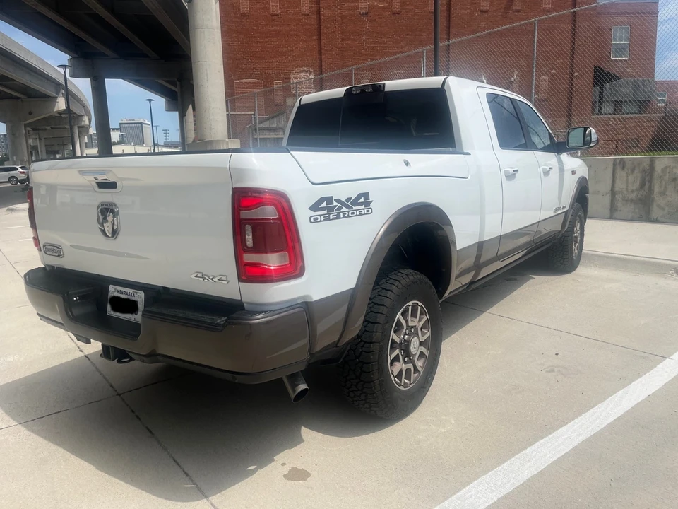 2022 Ram 2500 - Image 9 of 18