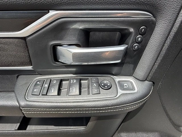 2022 Ram 2500 - Image 13 of 31