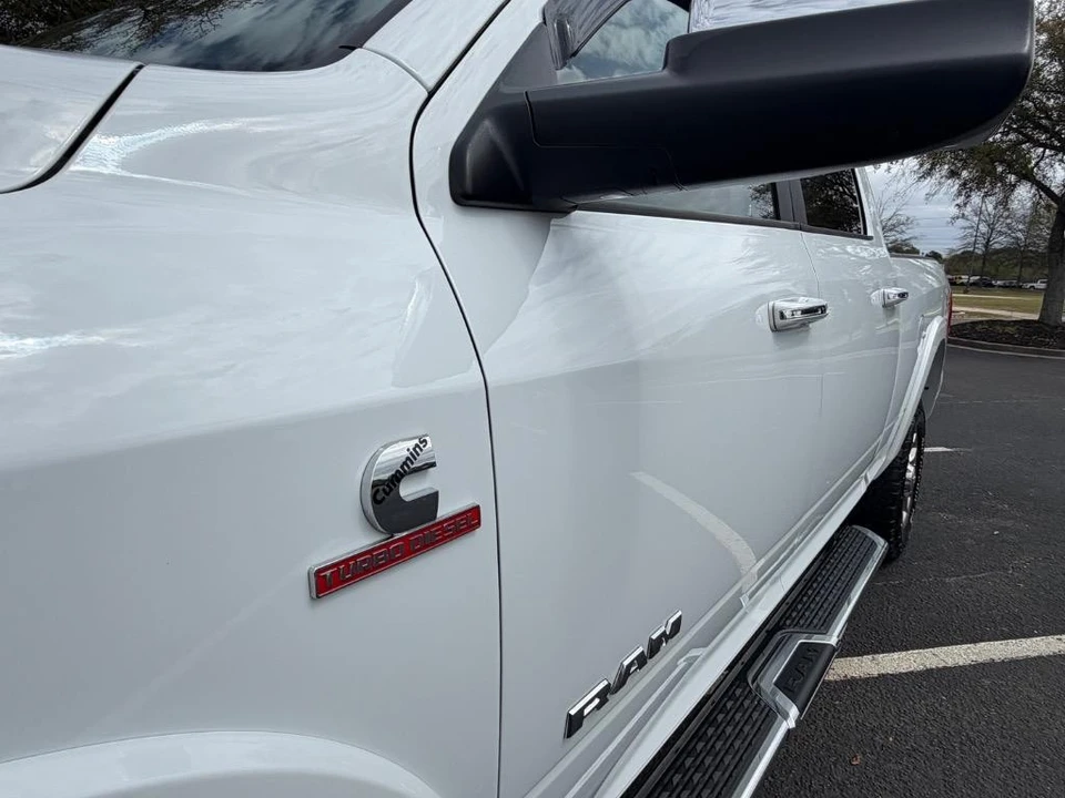 2022 Ram 2500 - Image 3 of 31