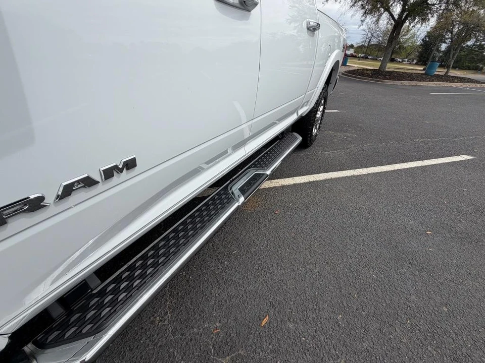 2022 Ram 2500 - Image 7 of 31