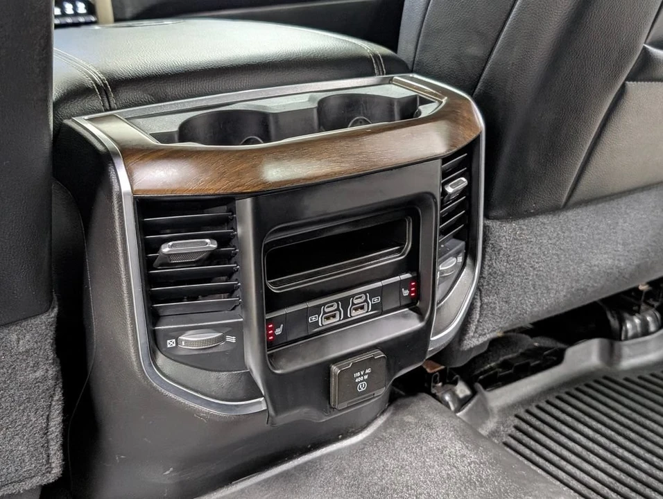 2022 Ram 2500 - Image 18 of 31