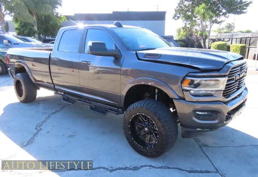 2022 Ram 2500 - Image 2 of 21