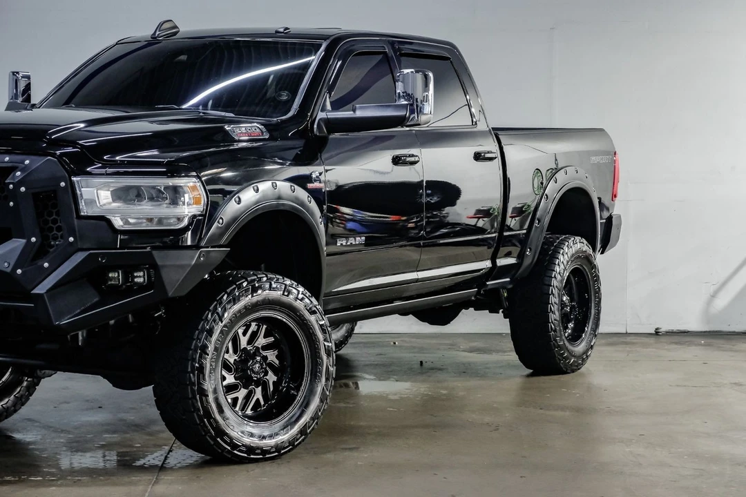 2022 Ram 2500 - Image 10 of 31