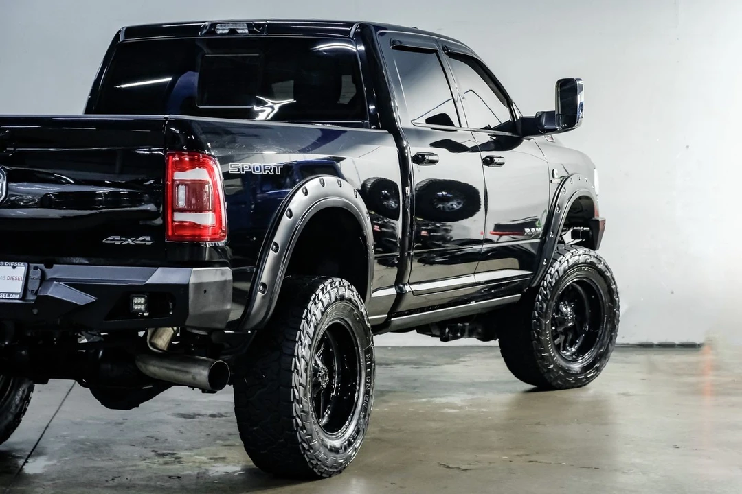2022 Ram 2500 - Image 14 of 31
