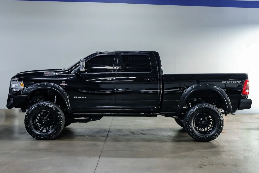 2022 Ram 2500 - Image 17 of 31