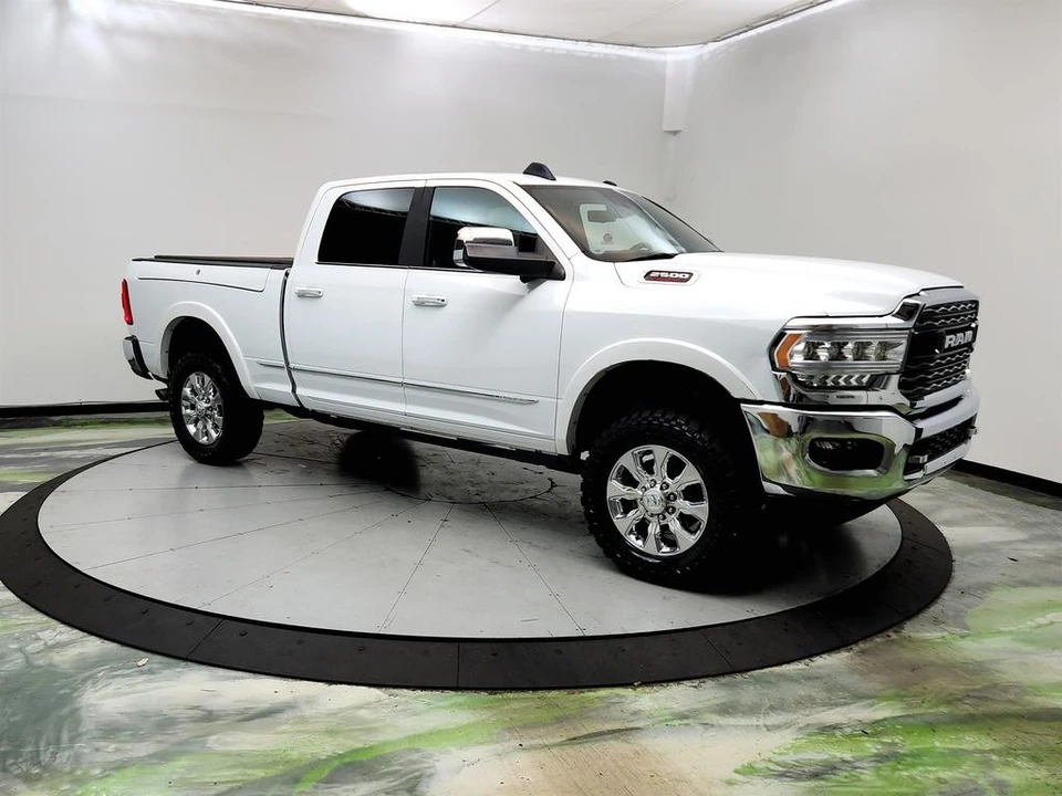 2022 Ram 2500 - Image 3 of 31