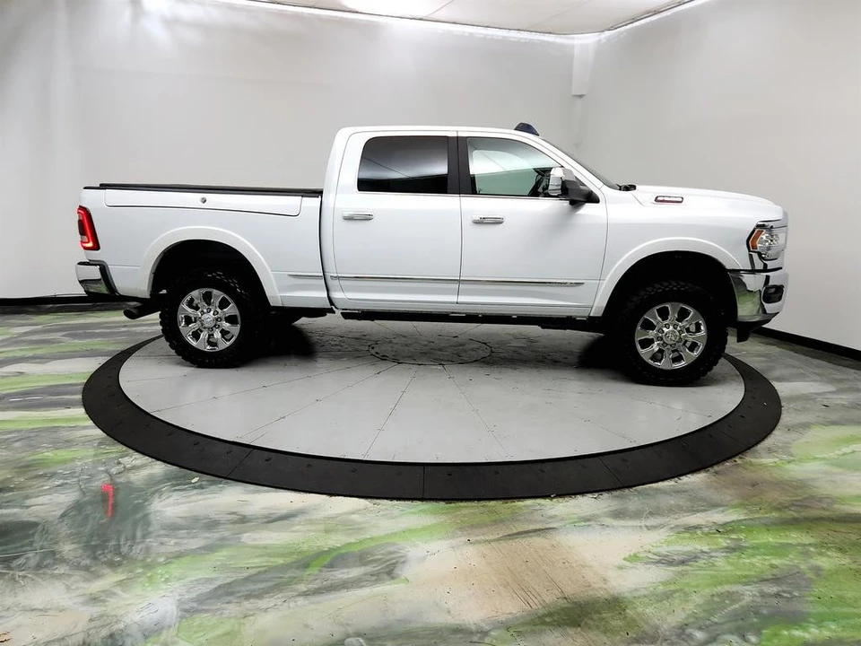 2022 Ram 2500 - Image 4 of 31