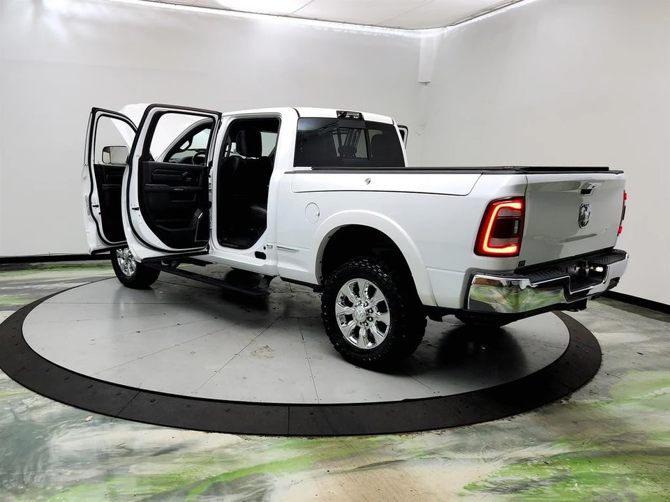 2022 Ram 2500 - Image 12 of 31