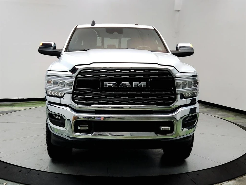 2022 Ram 2500 - Image 2 of 31