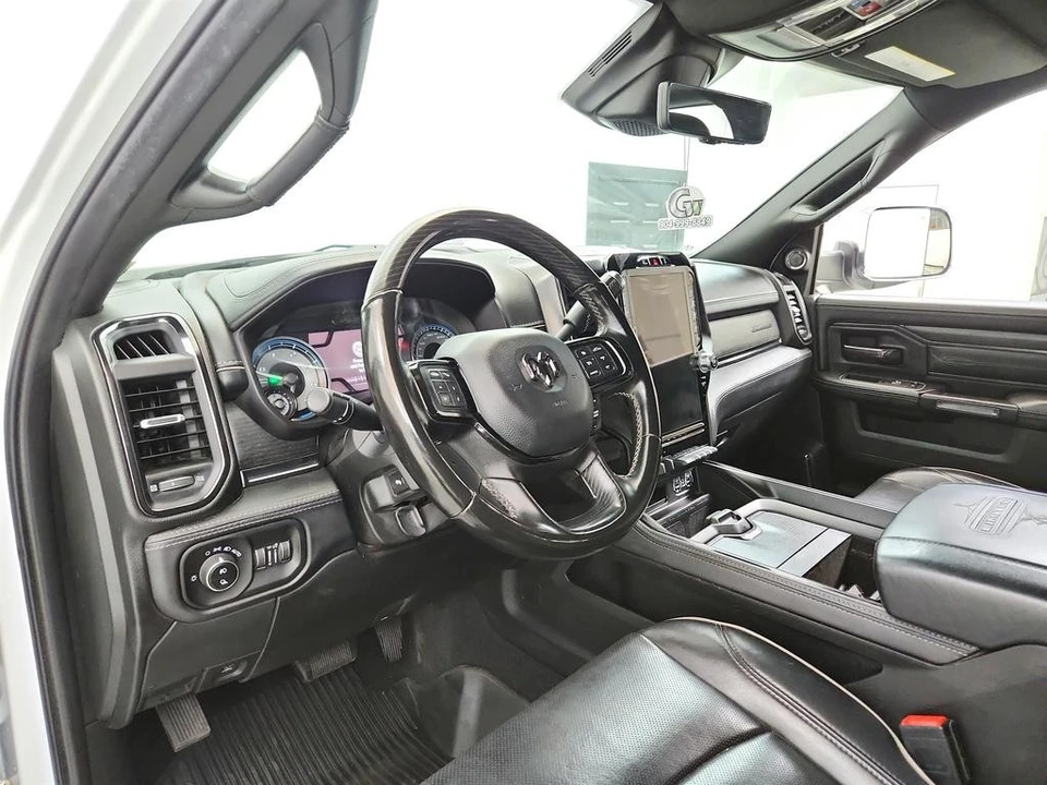 2022 Ram 2500 - Image 13 of 31