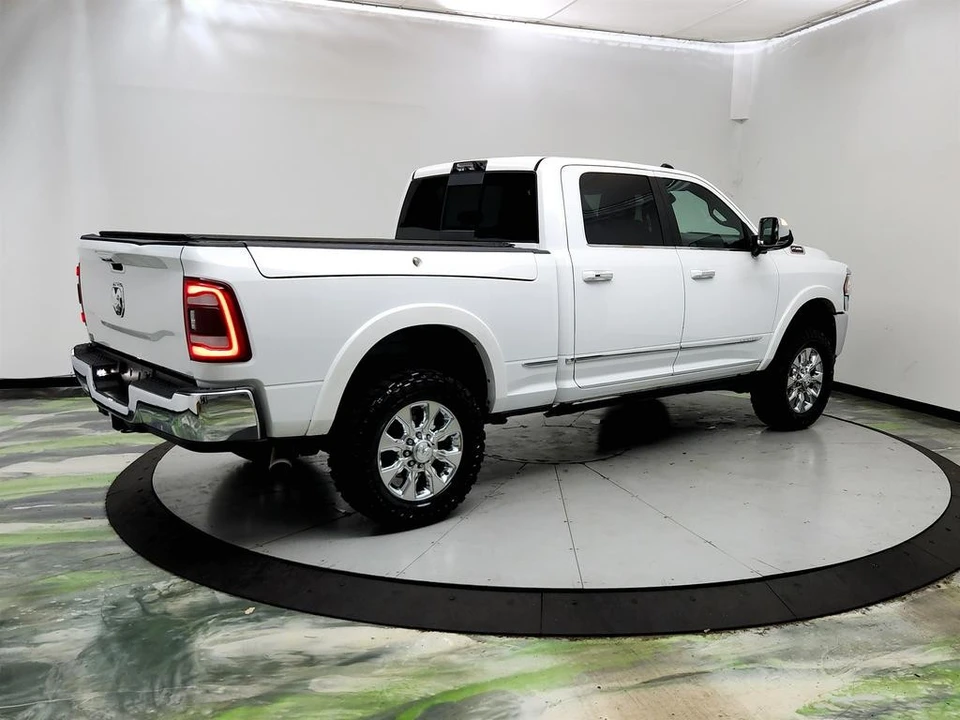 2022 Ram 2500 - Image 5 of 31