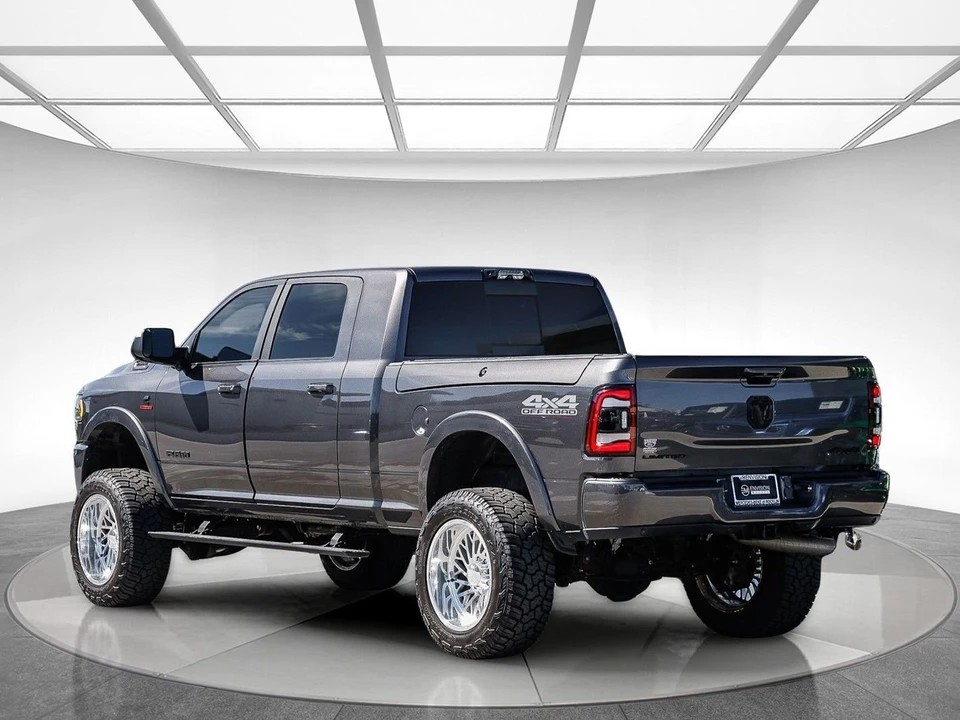 2022 Ram 2500 - Image 2 of 21