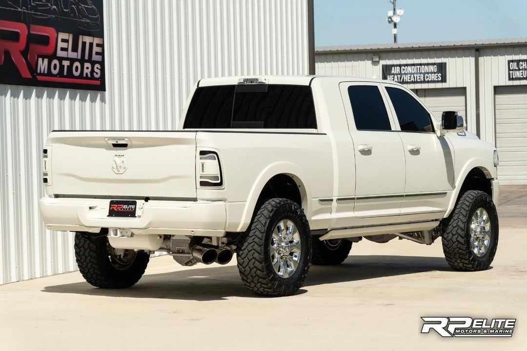 2022 Ram 2500 - Image 9 of 31