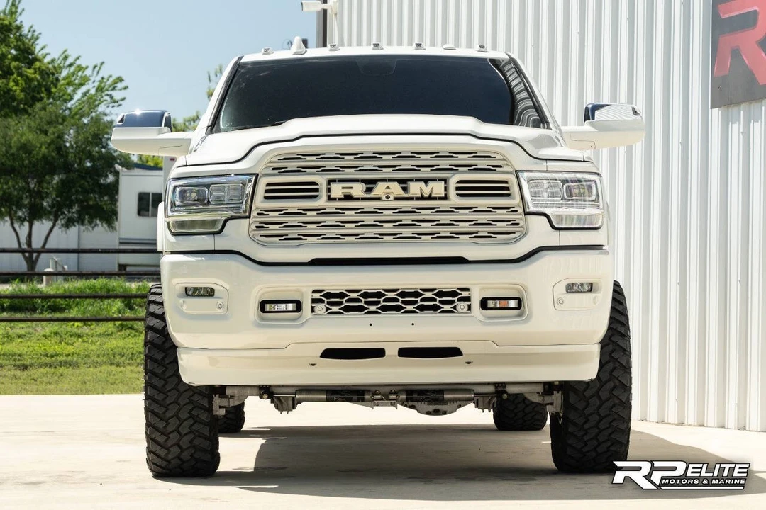 2022 Ram 2500 - Image 3 of 31