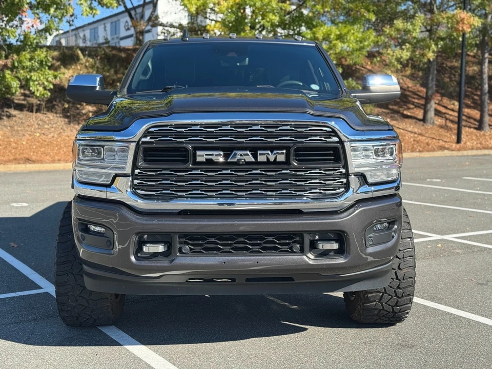 2022 Ram 2500 - Image 2 of 12