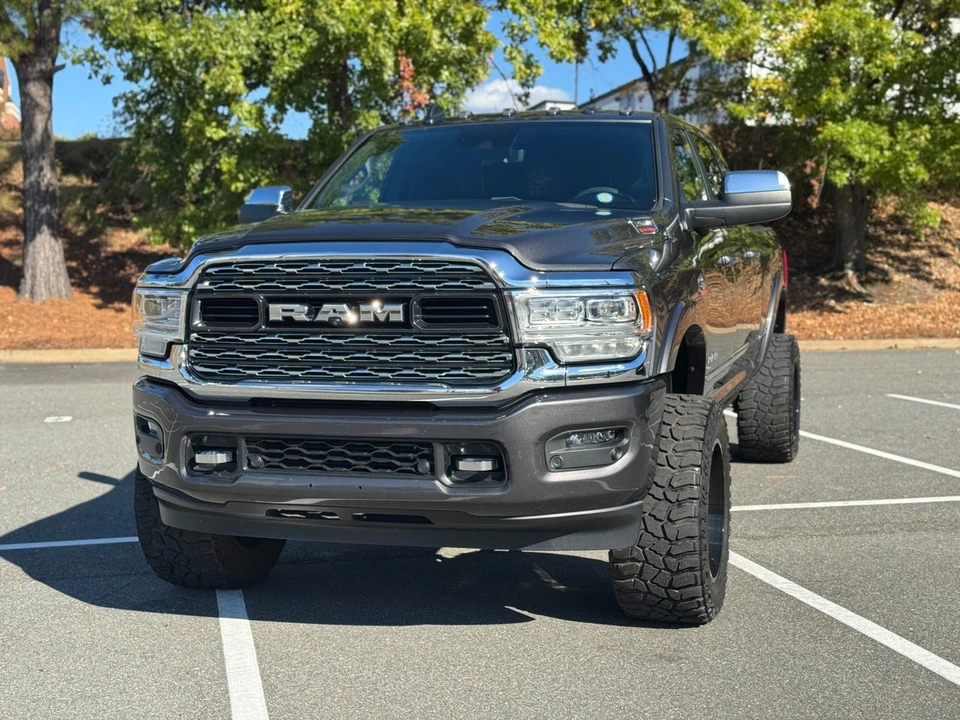 2022 Ram 2500 - Image 3 of 12