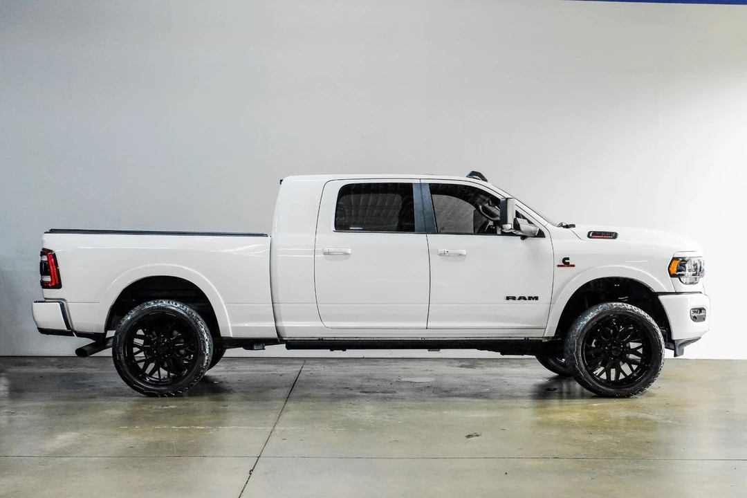 2022 Ram 2500 - Image 10 of 21