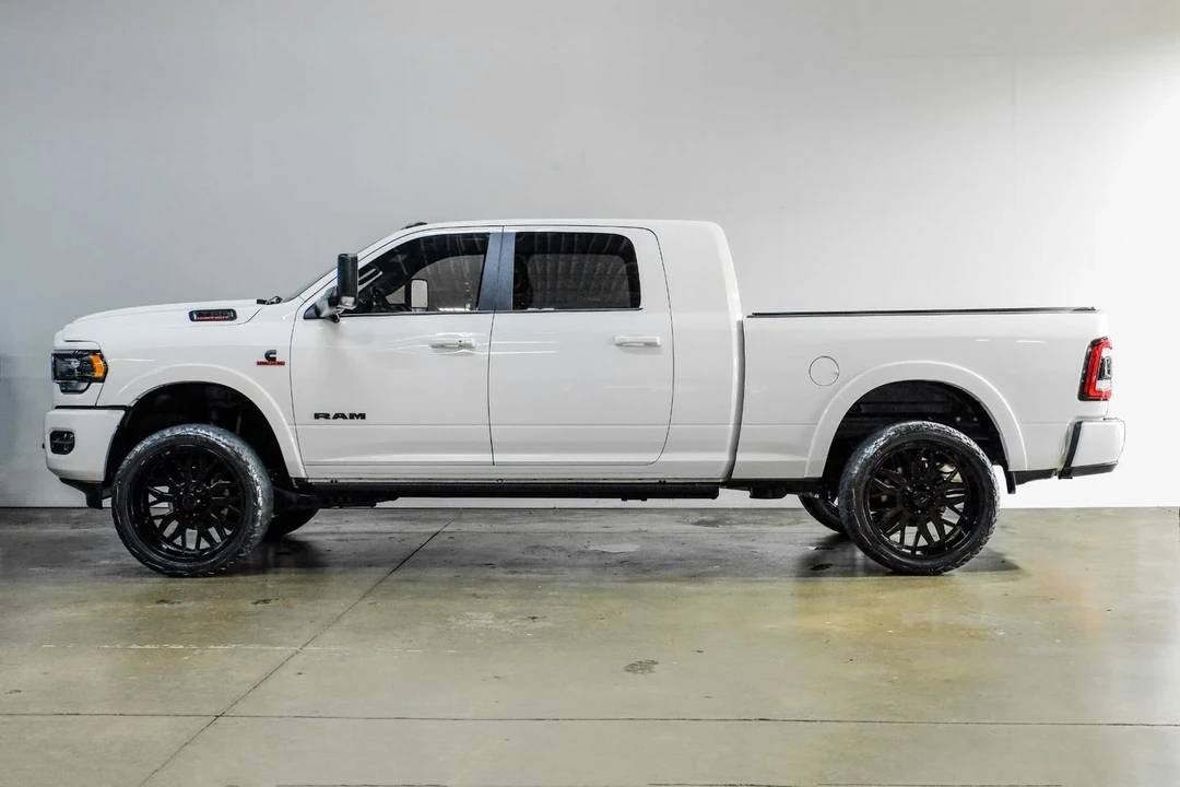 2022 Ram 2500 - Image 16 of 21