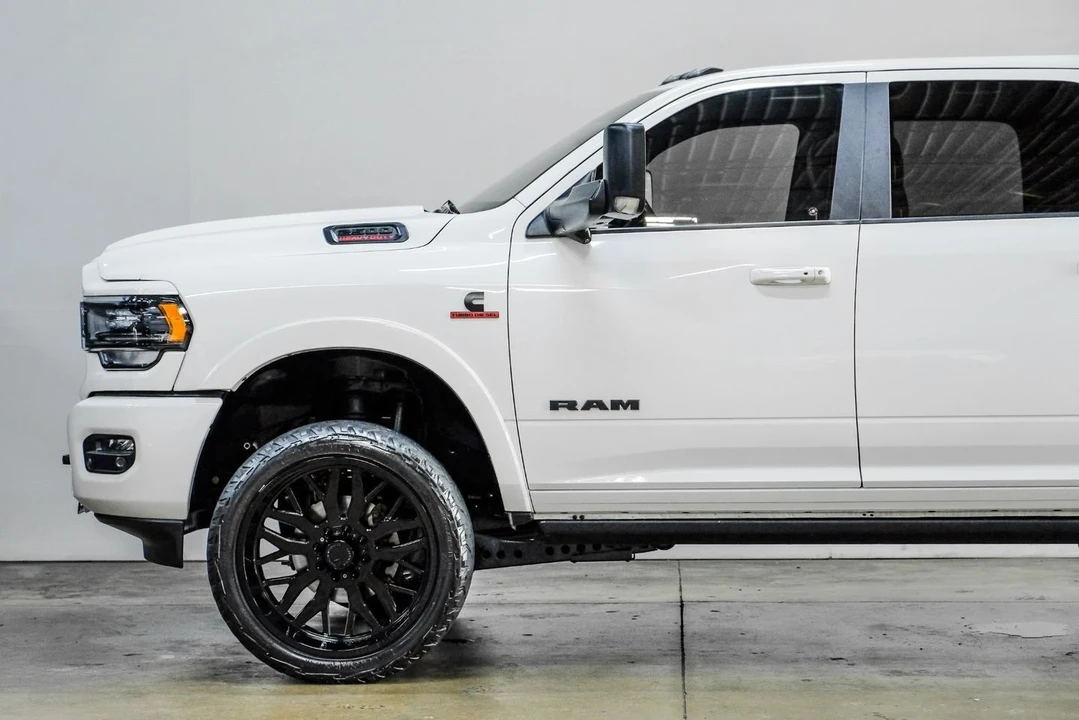 2022 Ram 2500 - Image 17 of 21